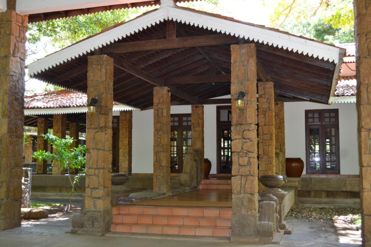 Palm Garden Village Hotel Anuradhápura Exteriér fotografie